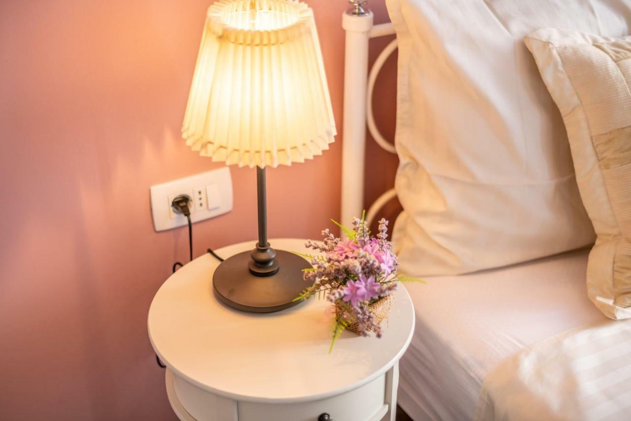 Old City Romantic Studios 3 Pula Ngoại thất bức ảnh